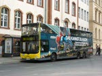 Wg.3350 vom Typ MAN Lion´s City DL der BVG mit Werbung fr Organspenden auf der Linie 245 zum S+U Bhf Zoologischer Garten an der Hst. S+U Bhf Hauptbahnhof.